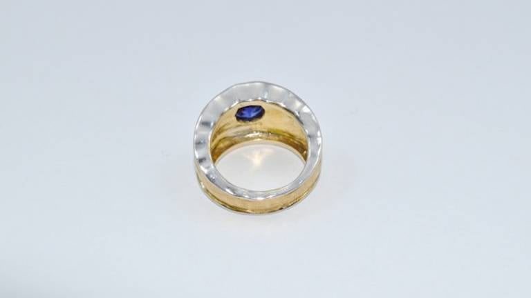 Fine Sapphire Gold Ring