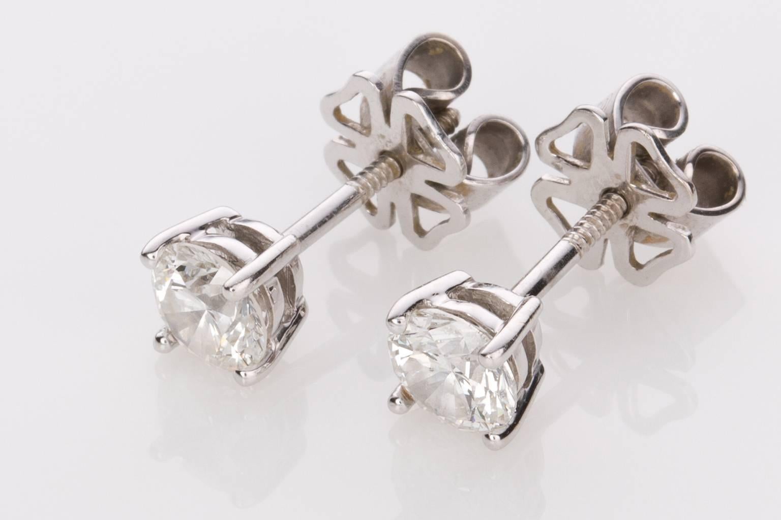 1.58 Carat Brilliant Cut Diamond 18 Karat White Gold Stud Earrings For Sale 1