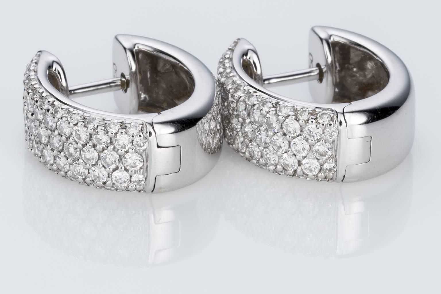 1.07 Carat Pave Set Diamond 18 Karat White Gold Huggie Hoop Earrings 2