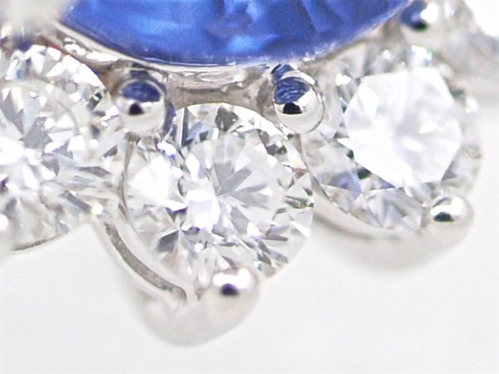Women's GIA Certified 7.25 Carat Unheated Ceylon Sapphire Diamond Ring For Sale