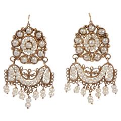Earrings in Cultured Pearl and Gold, 19th Century