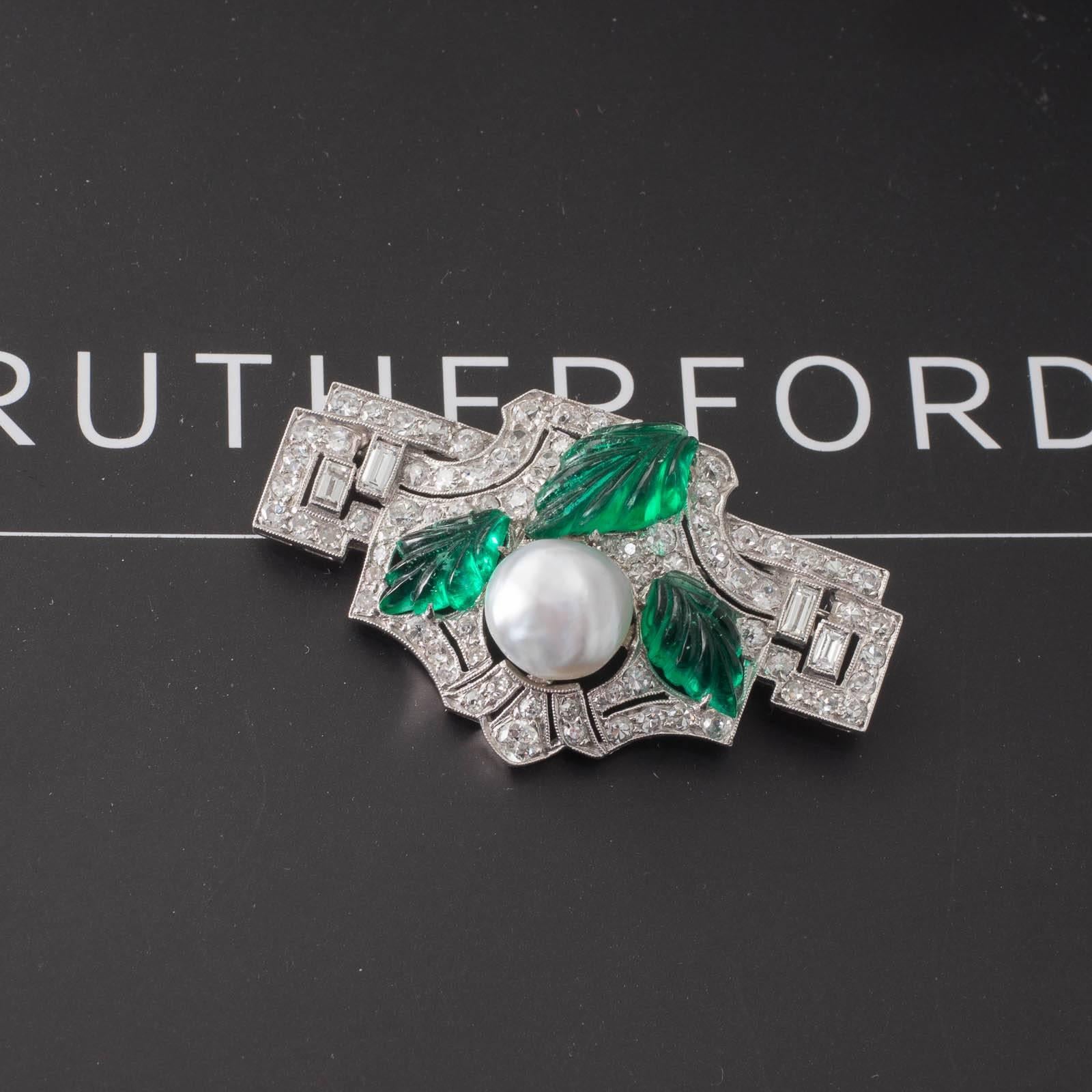 Art Deco Natural Pearl Emerald Platinum Brooch In Excellent Condition In Melbourne, AU
