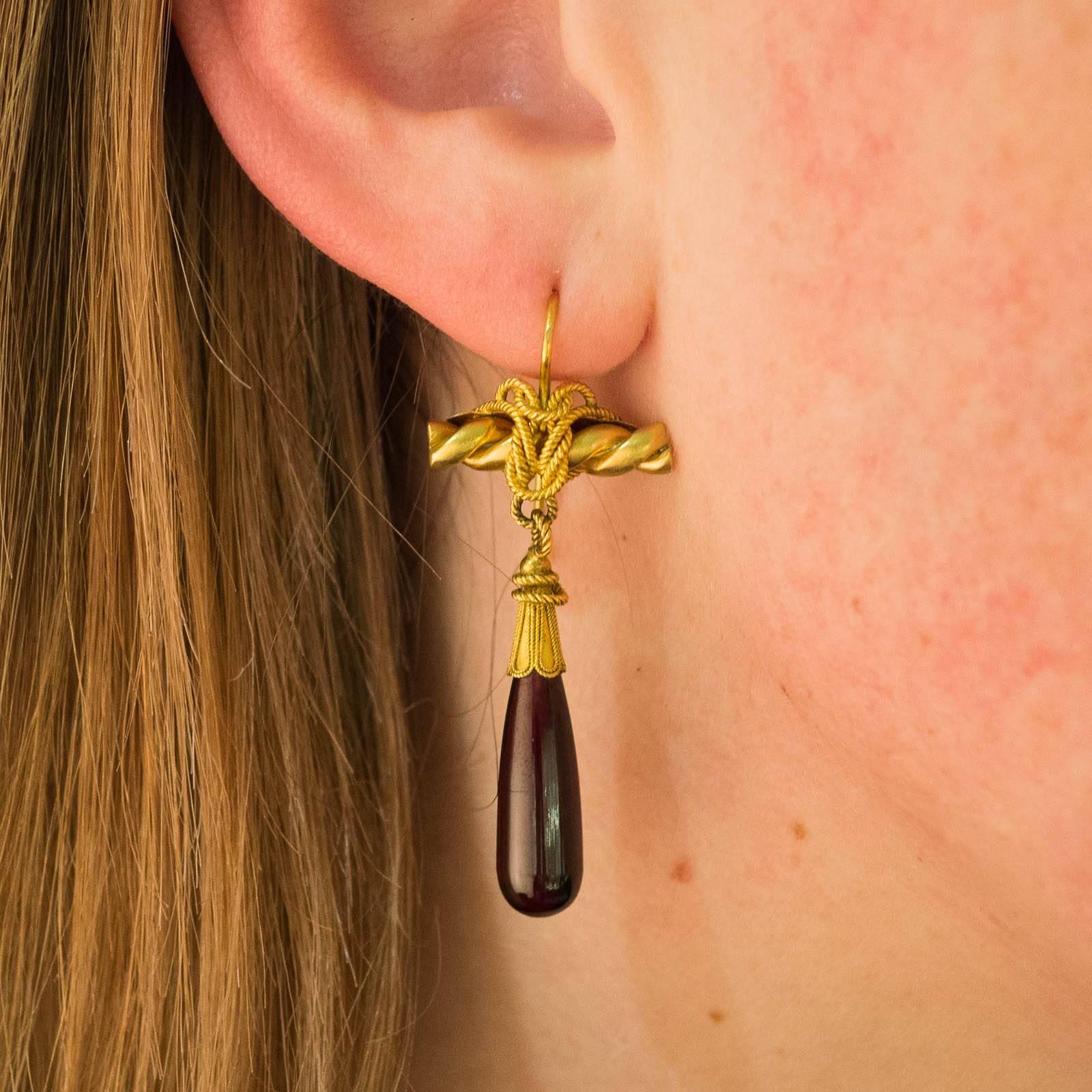Antique Victorian Gold Drop Earrings with Ropework and Garnets For Sale 3