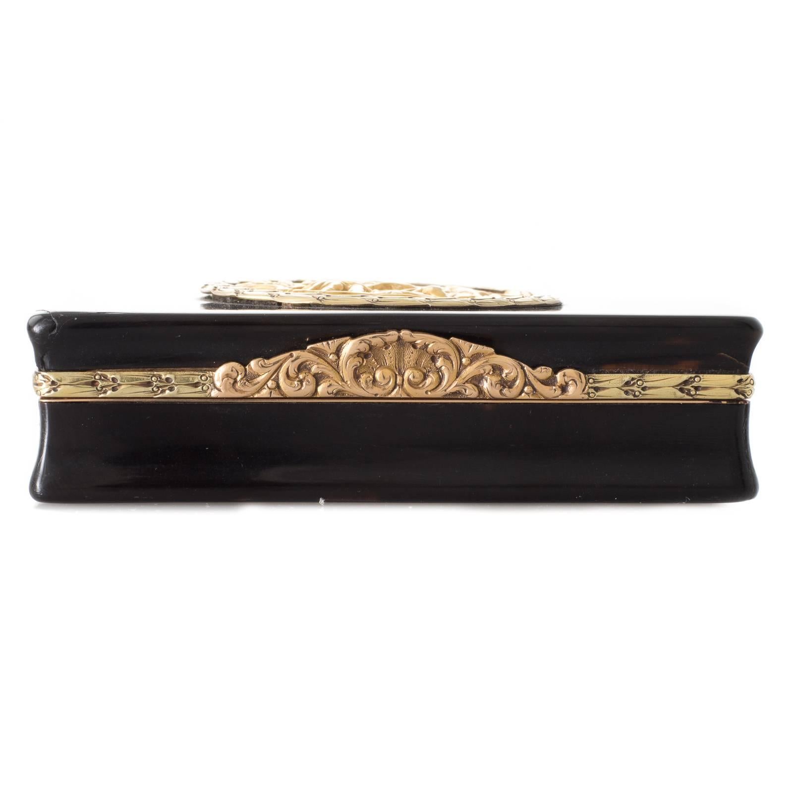 Tortoiseshell Gold Regency Snuff Box In Good Condition For Sale In Melbourne, AU