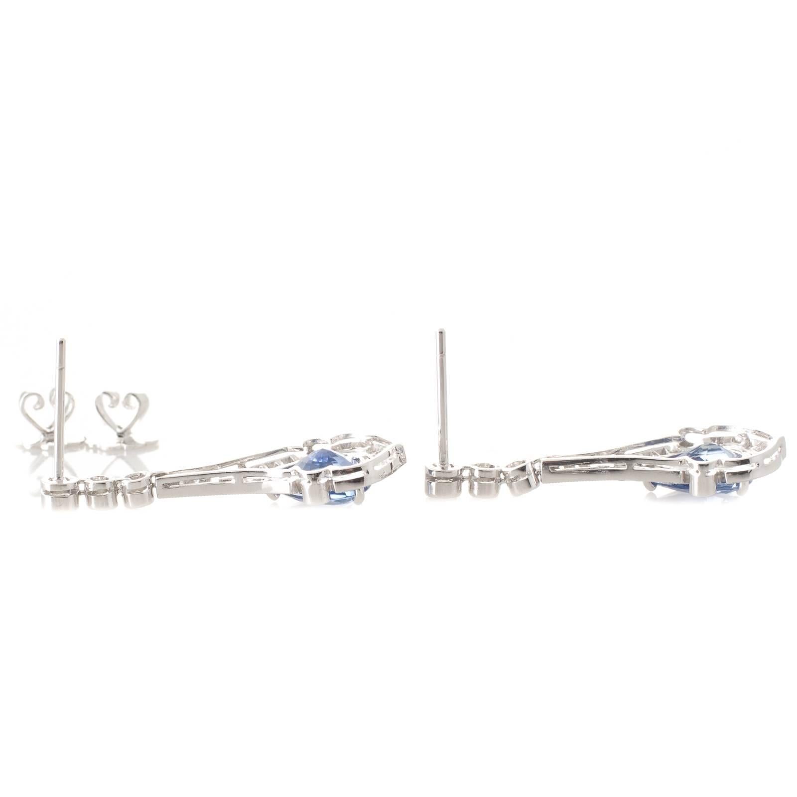 Sri Lankan Sapphire Diamond and White Gold Earrings In New Condition In Melbourne, AU