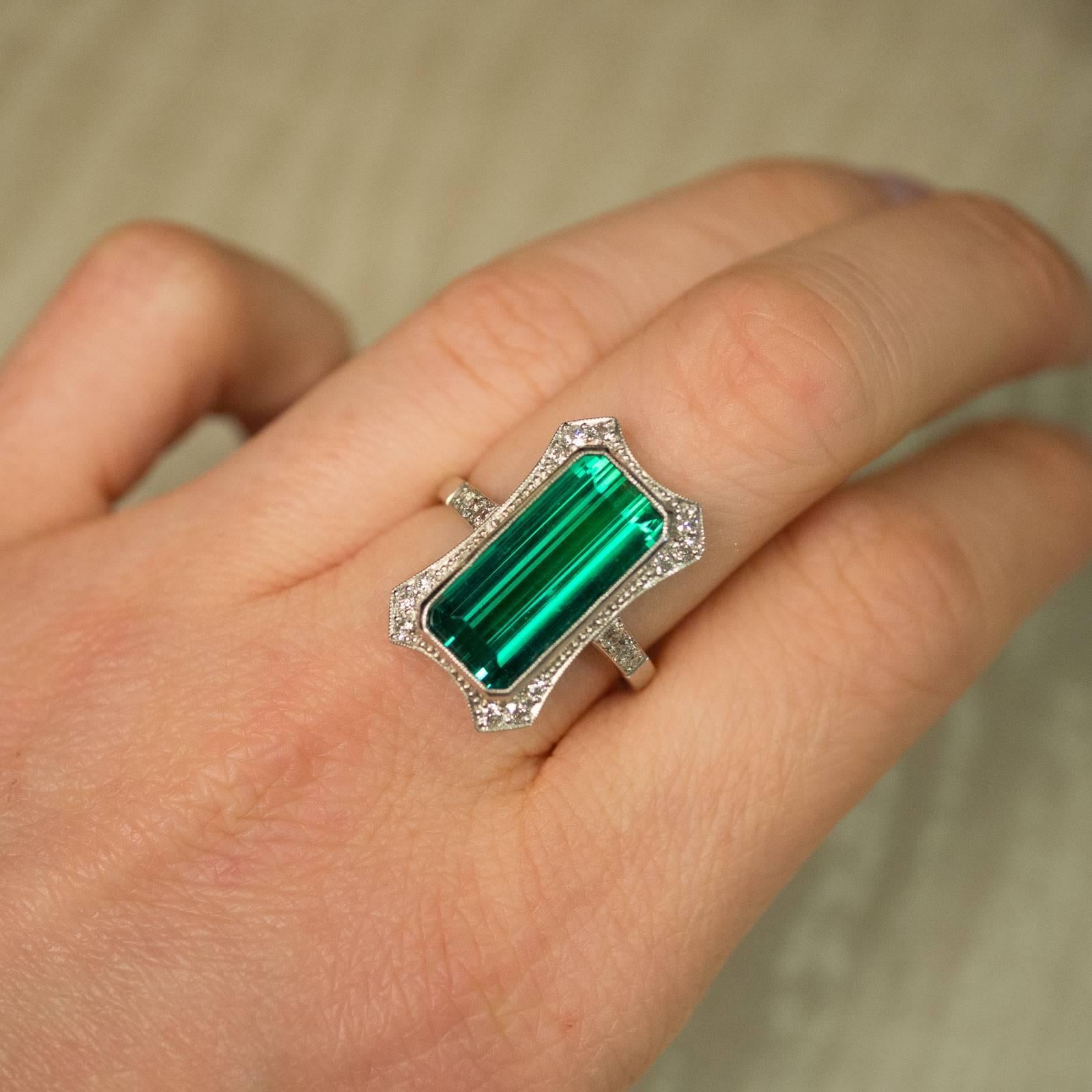  Green Tourmaline and Diamond Cocktail Ring In New Condition For Sale In Melbourne, AU