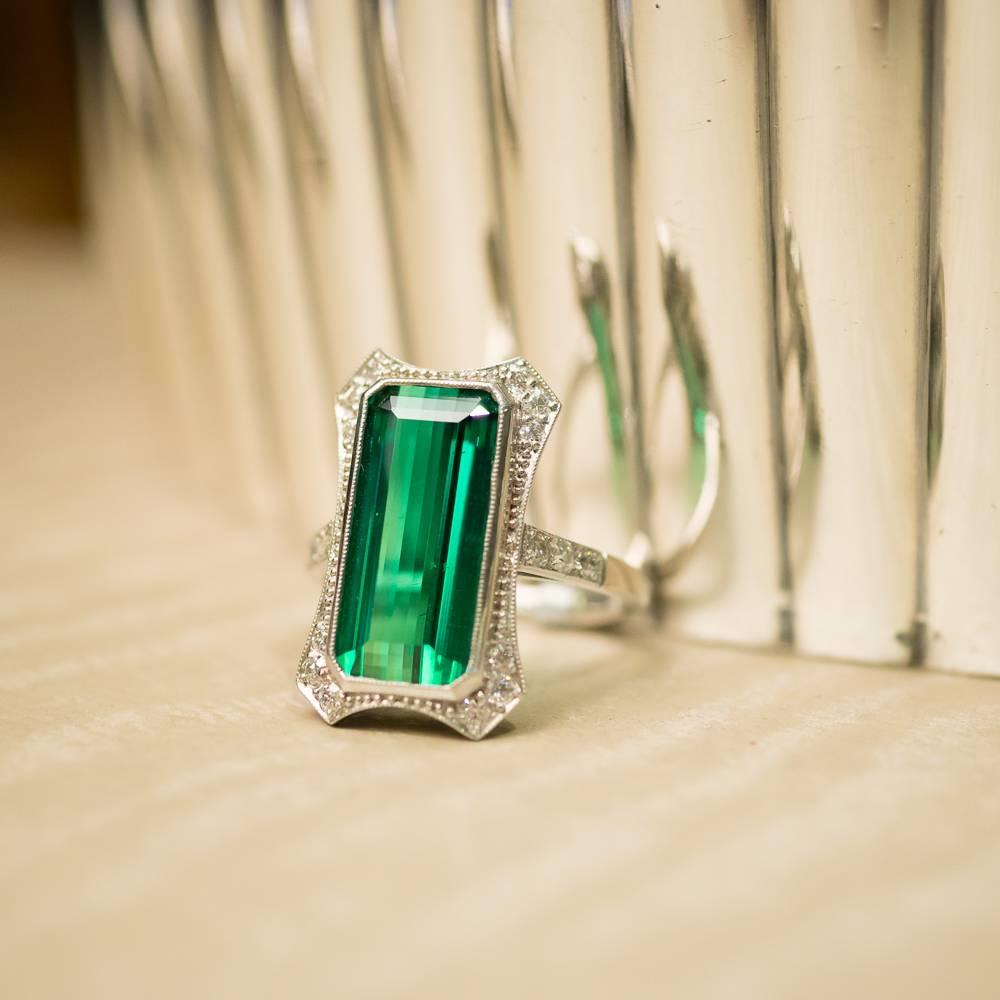 Green Tourmaline and Diamond Cocktail Ring For Sale 1