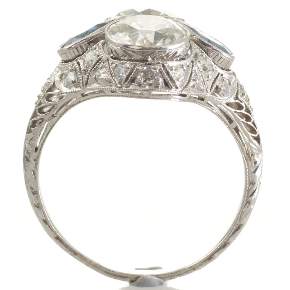 2.90 Carat Antique Diamond and Sapphire Art Deco Dinner Ring In Excellent Condition For Sale In Melbourne, AU