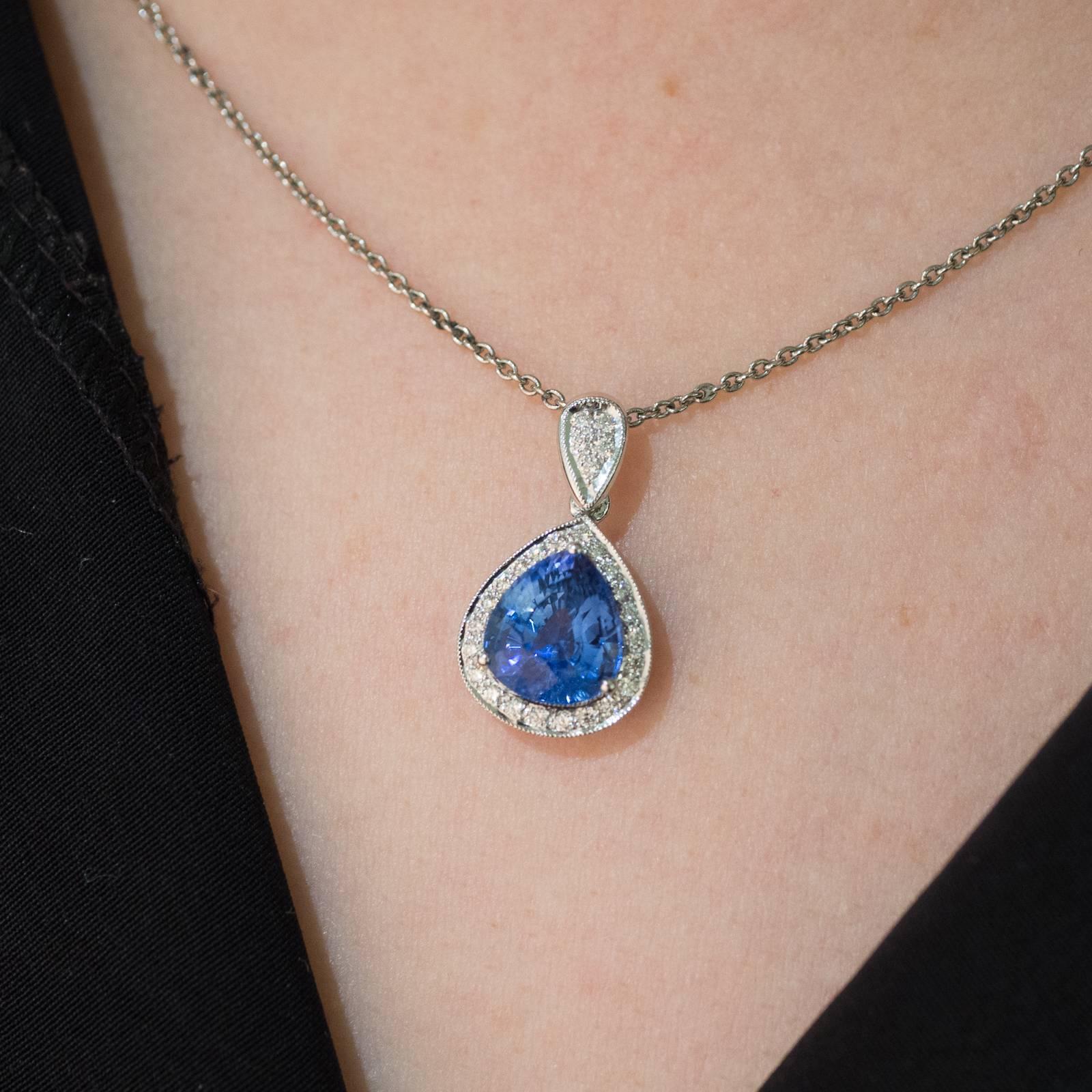 Women's Pear Shaped Blue Sri Lankan Sapphire and Diamond Pendant with GIA Certificate For Sale