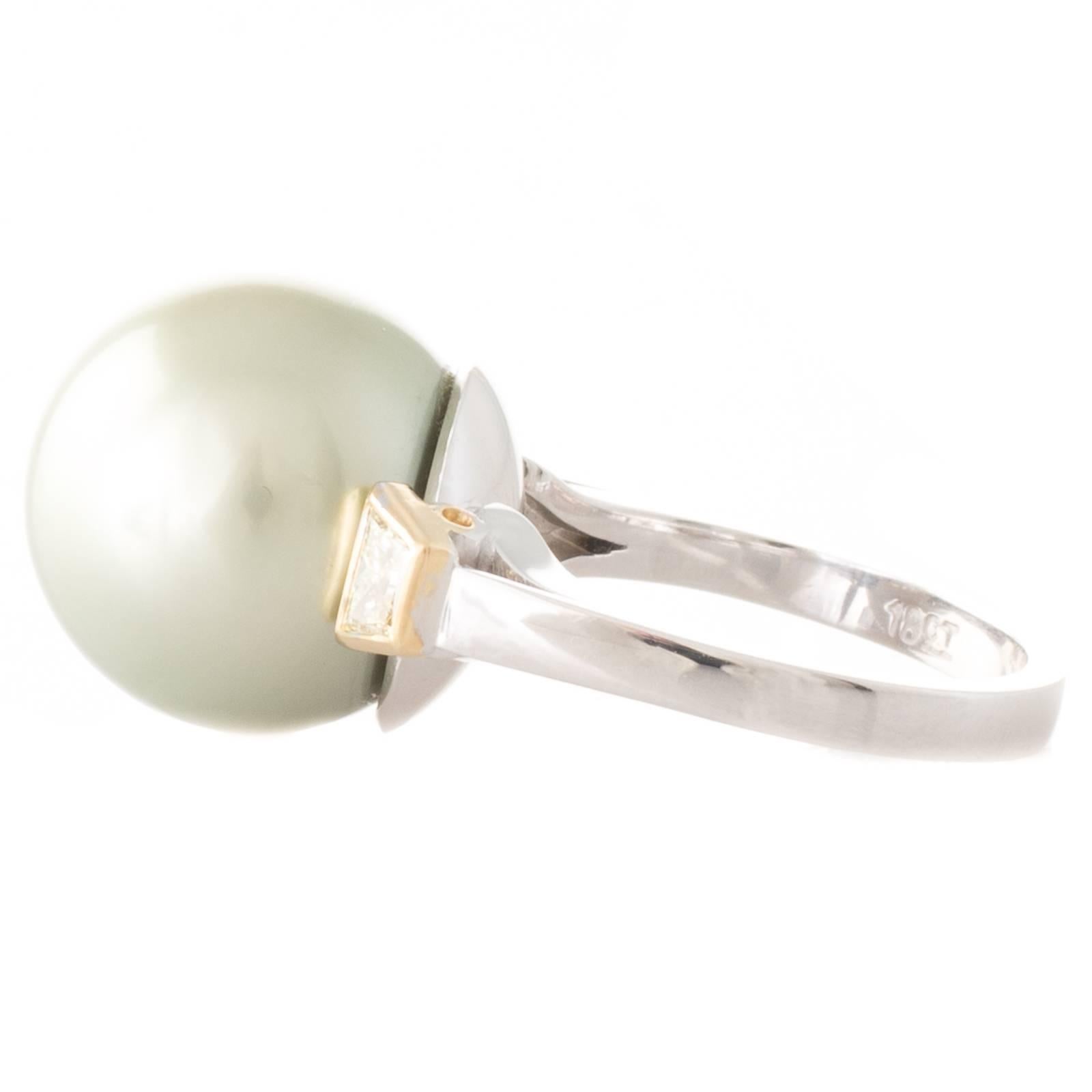 Women's Pistachio Tahitian South Sea Pearl and Fancy Yellow Diamond White Gold Ring For Sale