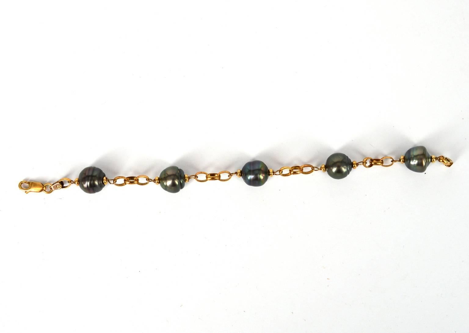 Contemporary Tahitian Pearl Gold Bracelet