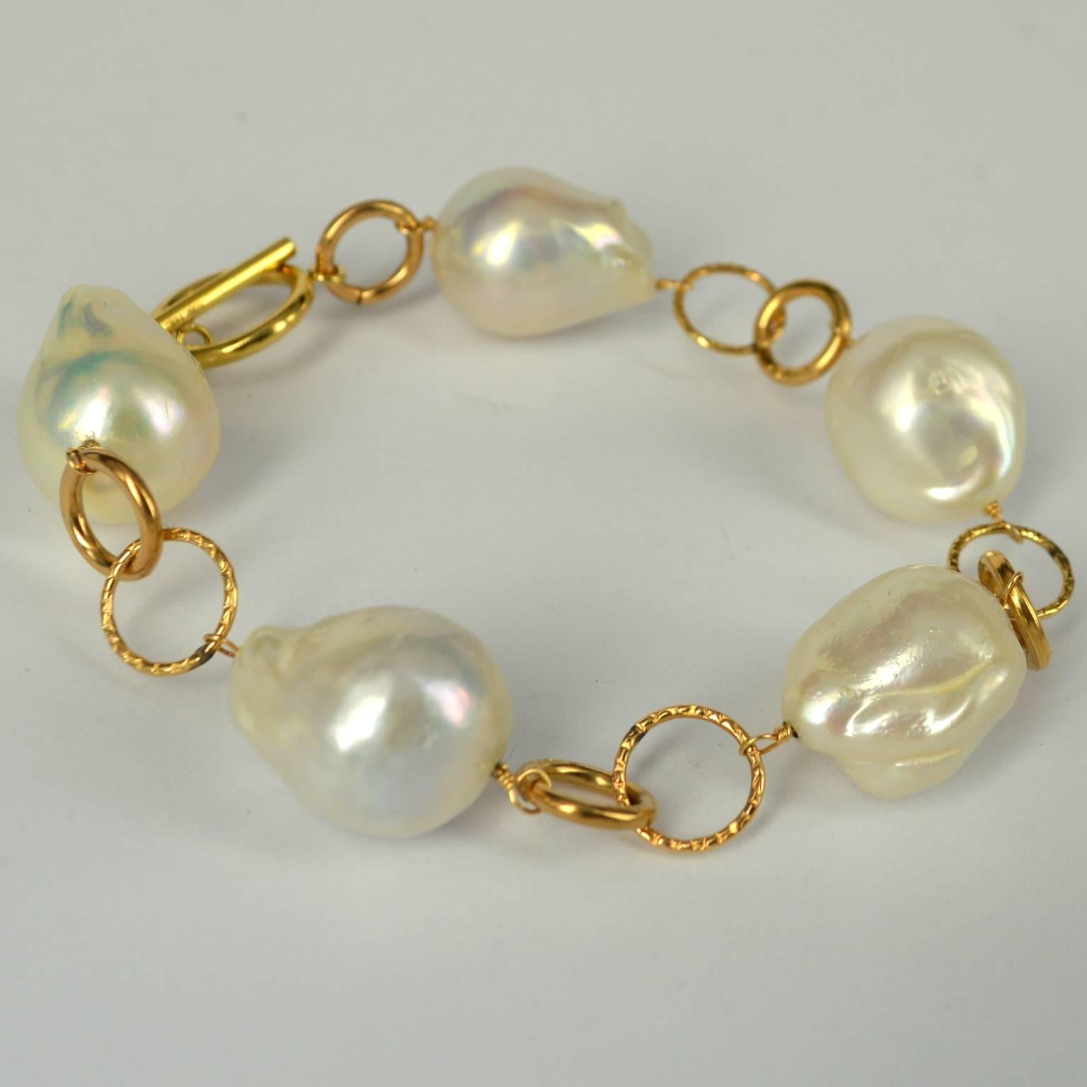 Decadent Jewels Baroque Pearl Link Gold Bracelet In New Condition In Sydney, AU