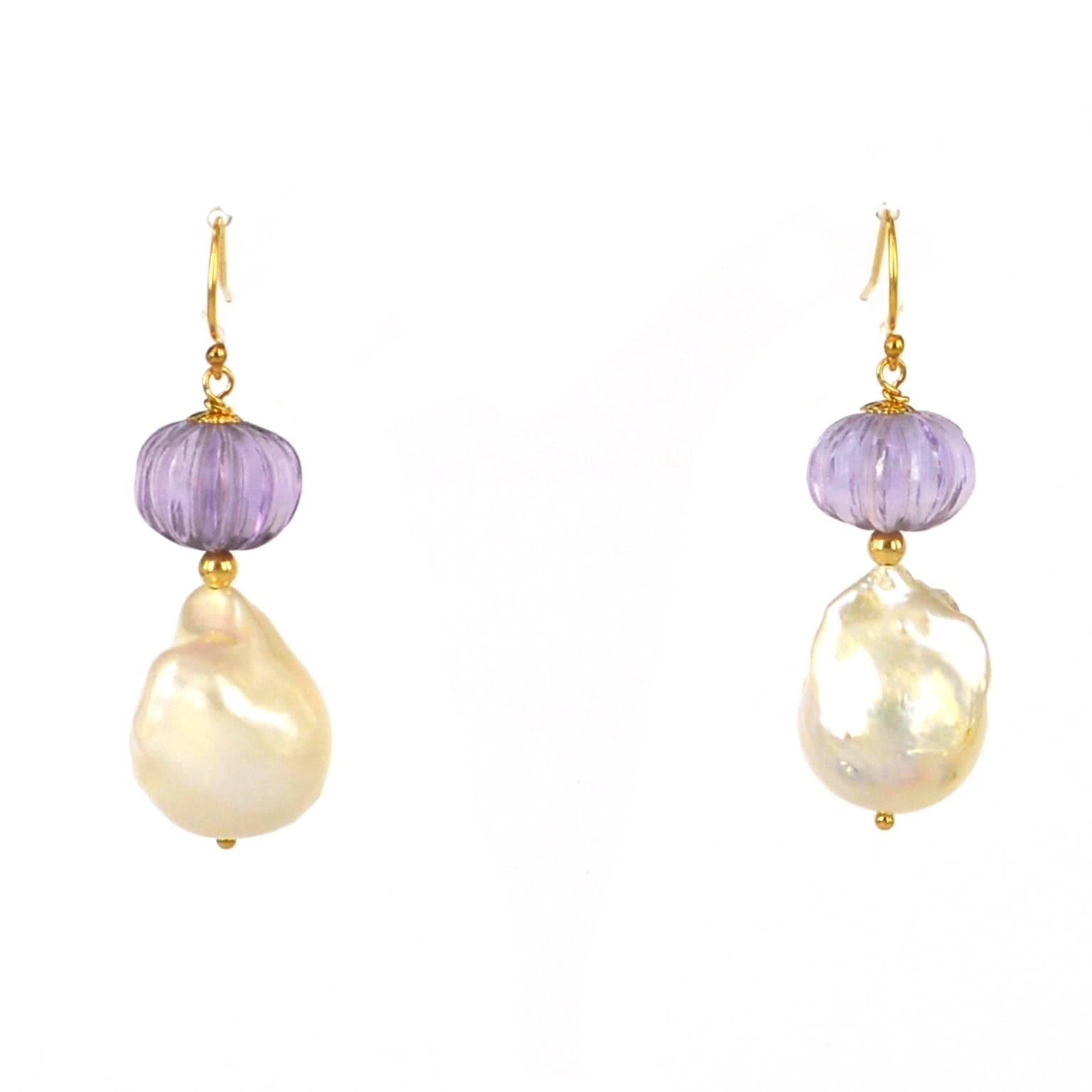 Decadent Jewels Carved Amethyst Baroque Pearl Gold Earrings In New Condition For Sale In Sydney, AU