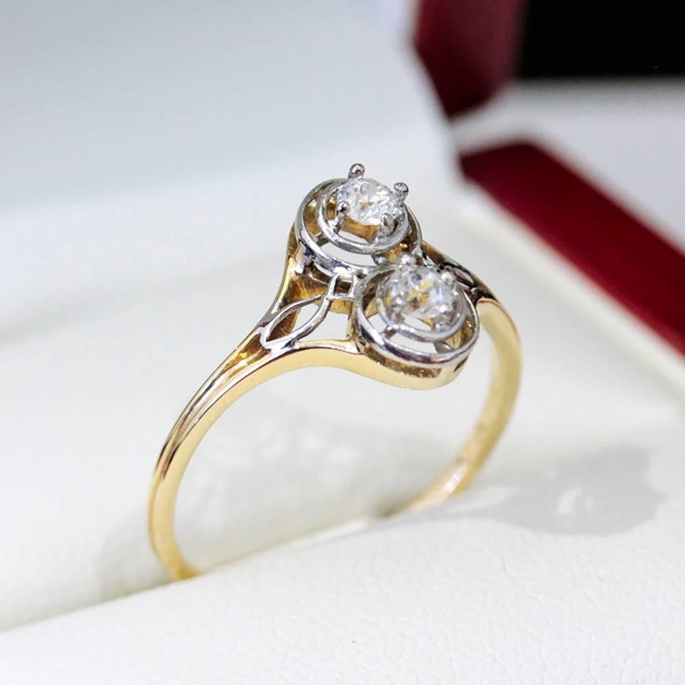 Women's 1920s Art Deco Diamond Platinum Dual Circular Design Engagement Ring 