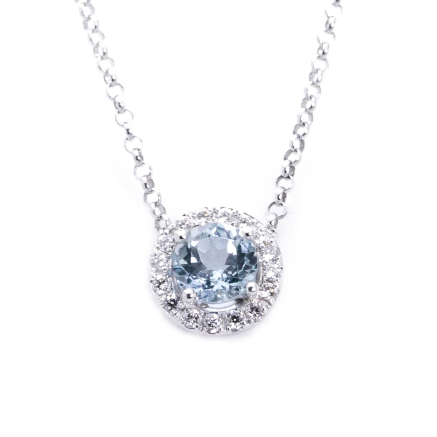 Very Fine Aquamarine Diamond Pendant Necklace For Sale 3