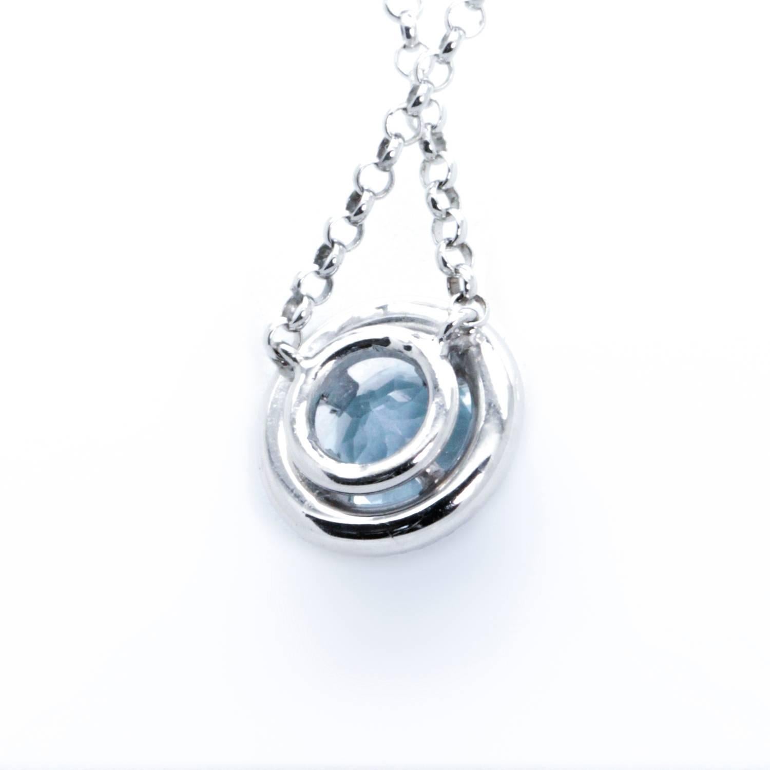 Very Fine Aquamarine Diamond Pendant Necklace In Excellent Condition For Sale In Sydney CBD, AU
