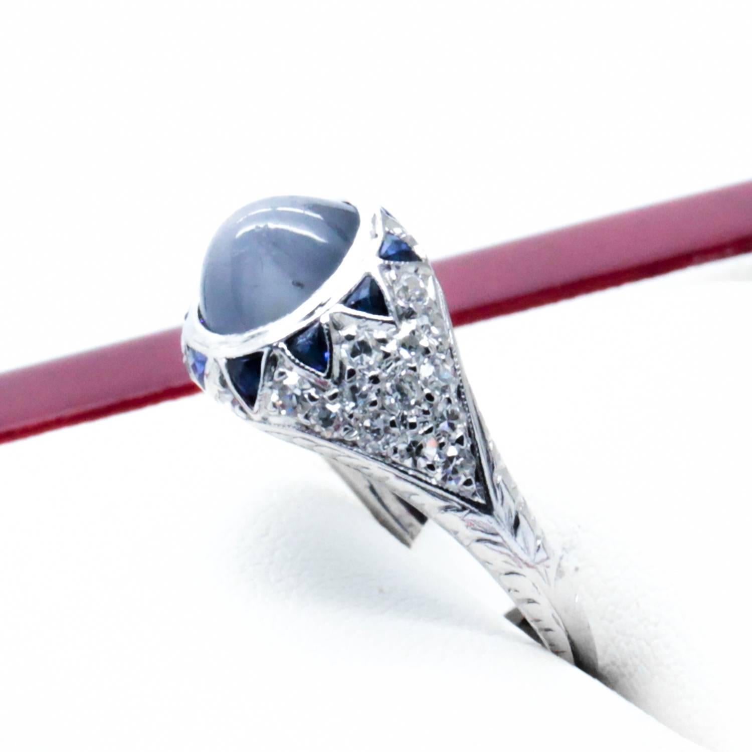 1930s Art Deco Star Sapphire Diamond Platinum Handmade Engagement Ring  For Sale 2