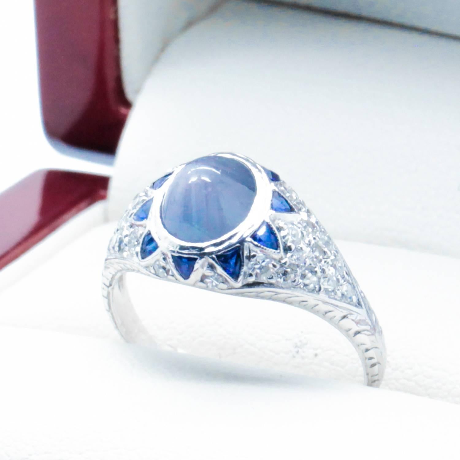1930s Art Deco Star Sapphire Diamond Platinum Handmade Engagement Ring  For Sale 5