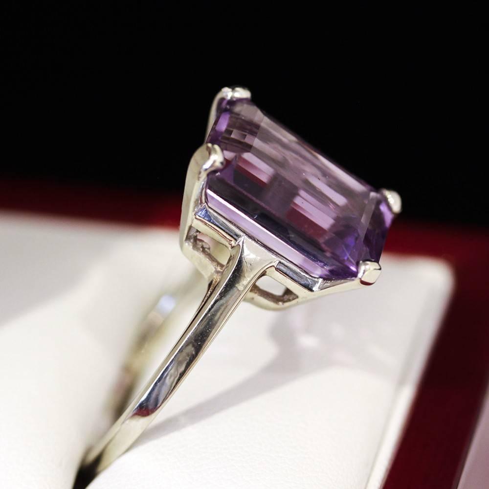 10 Carat Emerald Cut Amethyst Gold Cocktail Ring For Sale 5