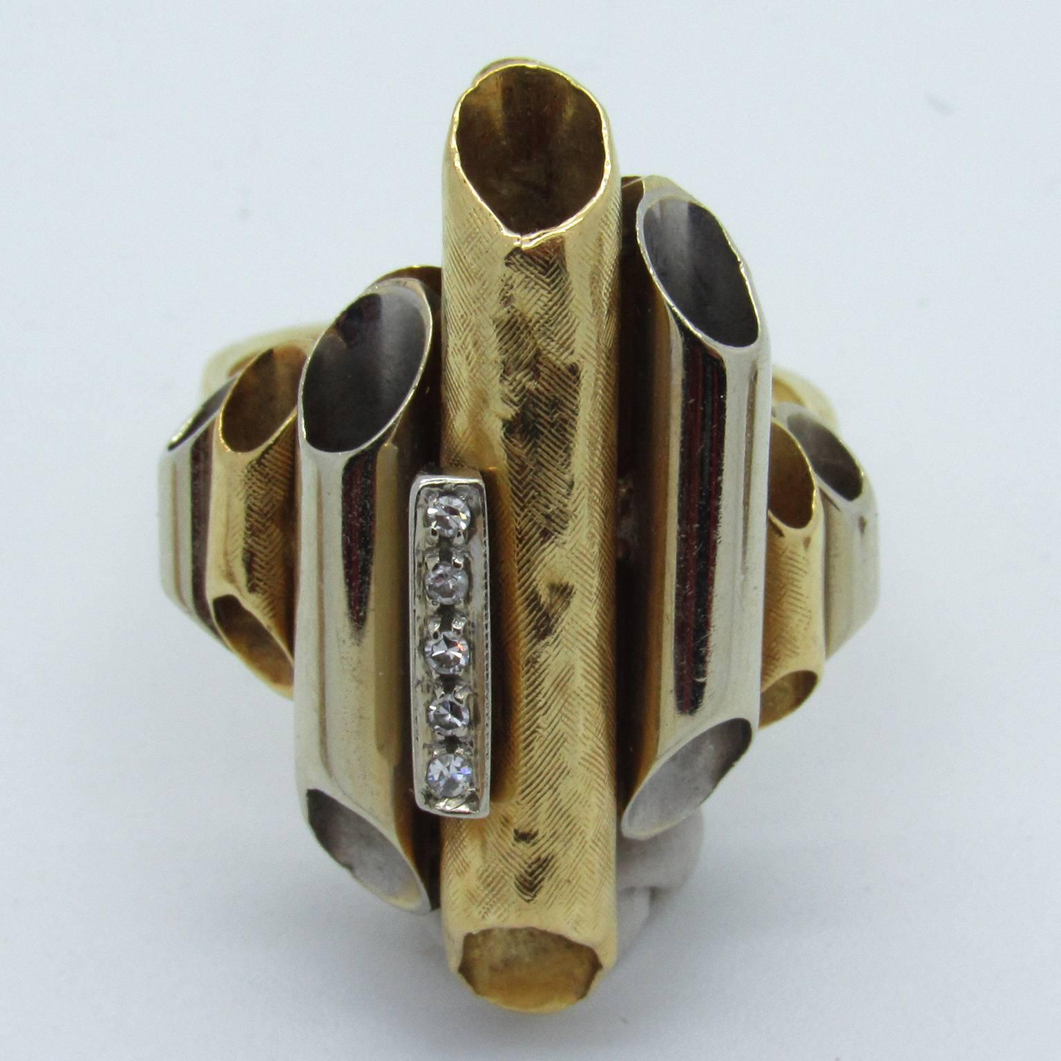 Round Cut 18kt Gold and Diamond Brutalist Ring, Earrings and Convertible Brooch For Sale