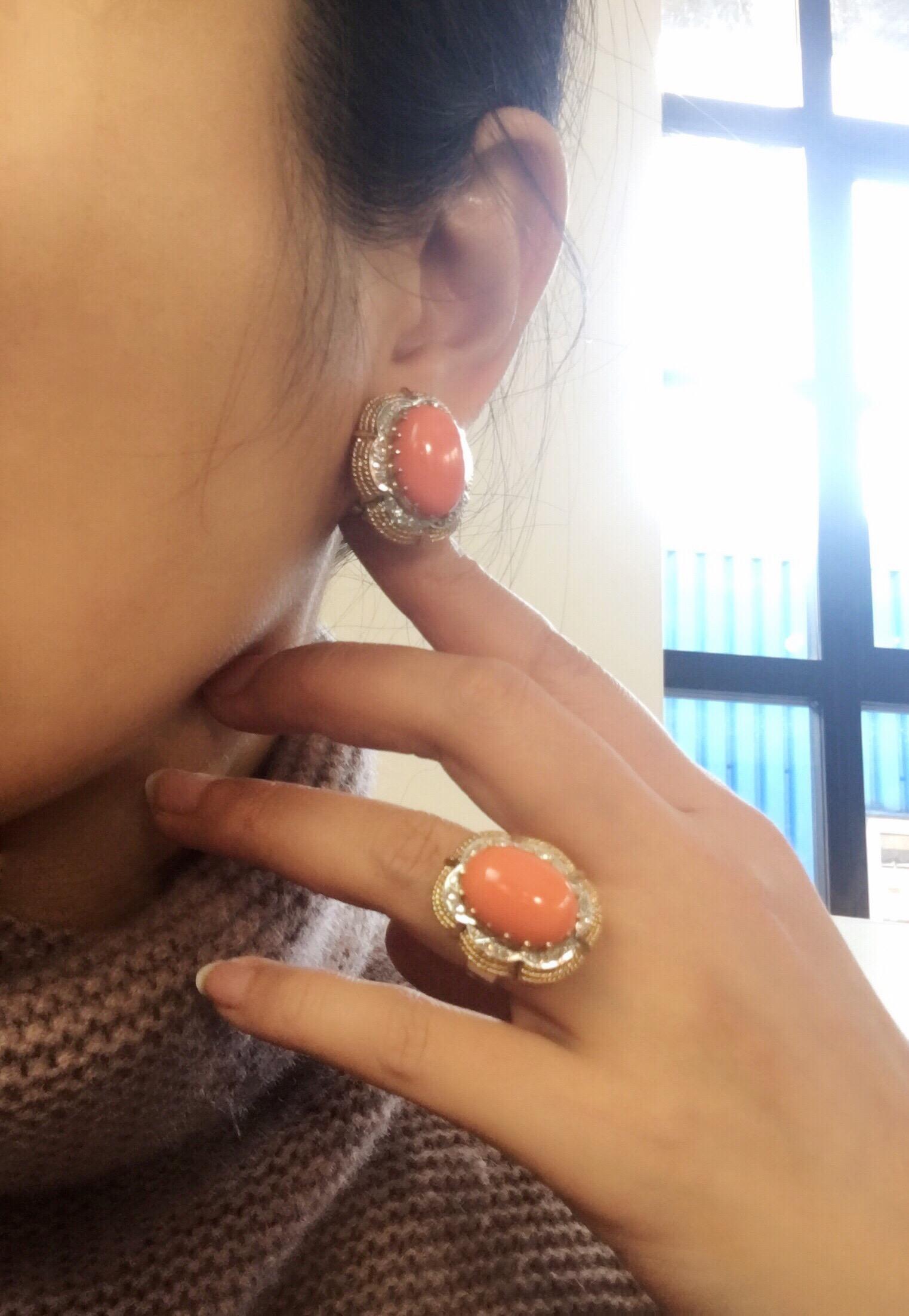 Set of 18 Karat Coral or Diamond Earclip and Ring In Excellent Condition In Birmingham, GB