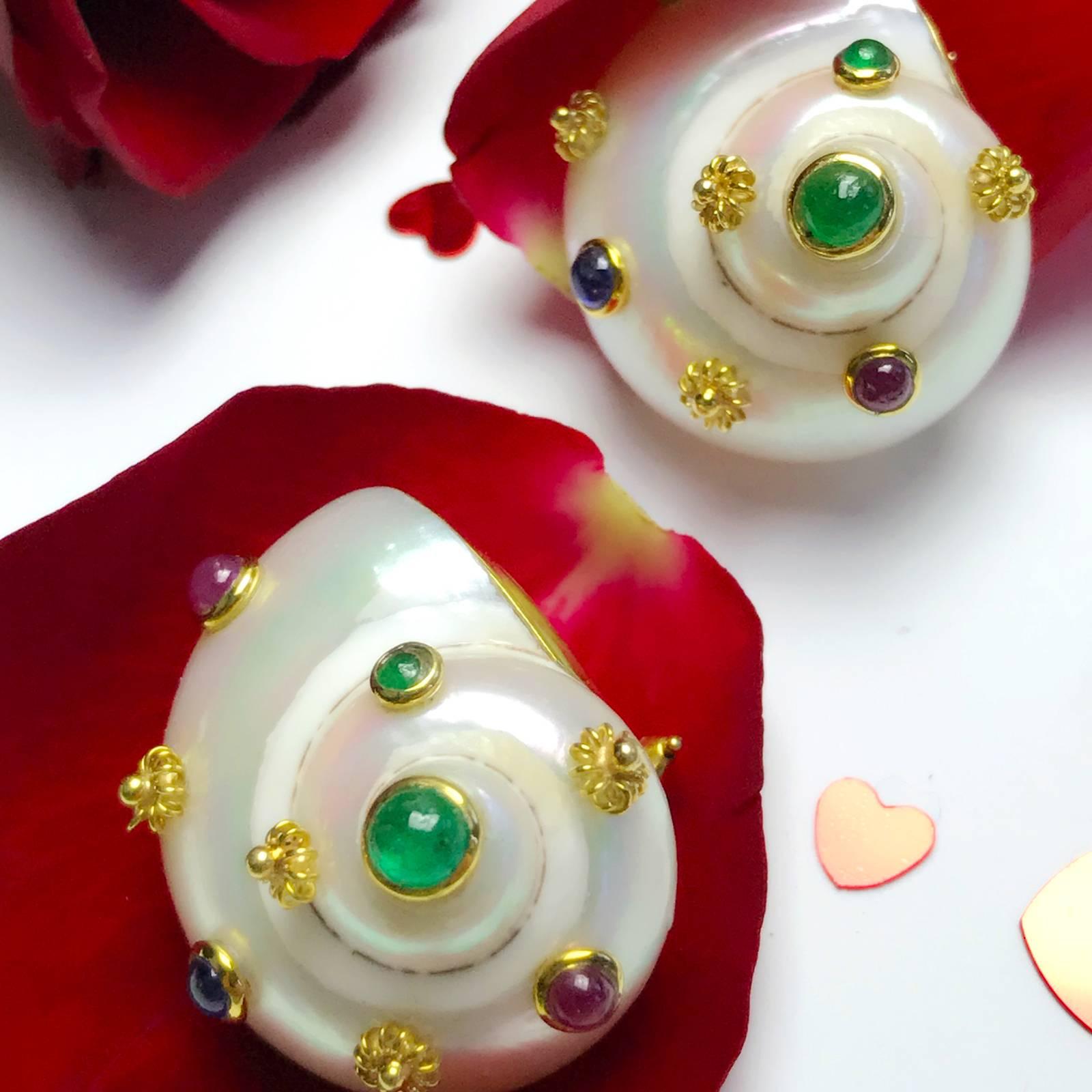 Emerald Cut 18 Karat MAZ Shell Multigem Emerald Ruby Sapphire Yellow Gold Clip on Earrings  For Sale