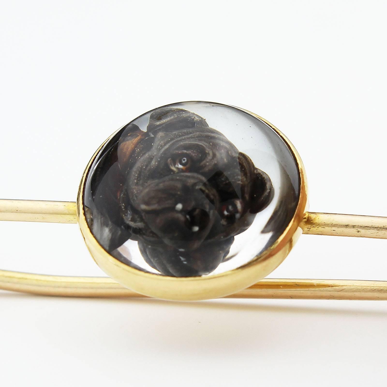 Early 20th C 18 Karat Gold Bulldog Rock Crystal Reverse-Carved Intaglio Brooch For Sale 1
