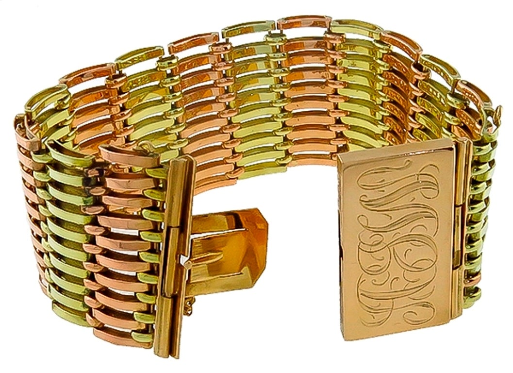 Retro Two Tone Gold Bracelet In New Condition In New York, NY