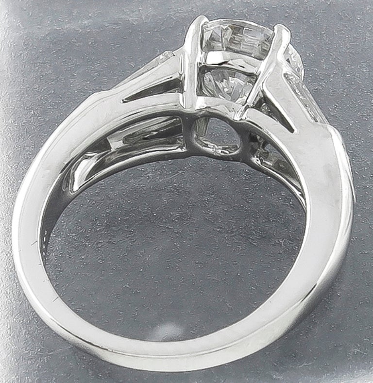 2,02 Karat Diamant Platin Verlobungsring im Zustand „Neu“ im Angebot in New York, NY