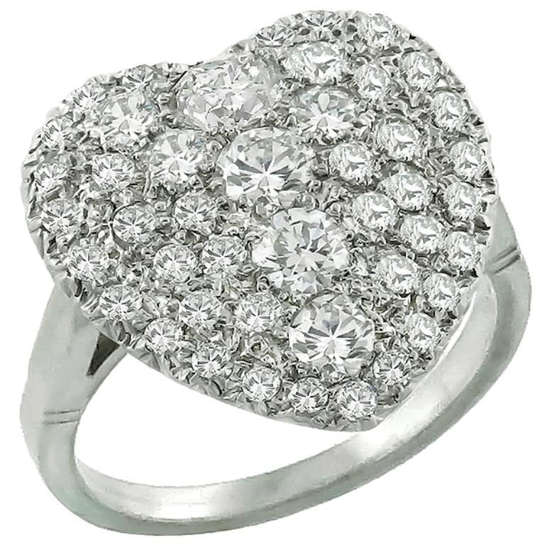 1920s Old European Cut Diamonds Platinum Cluster Heart Ring In Excellent Condition In New York, NY