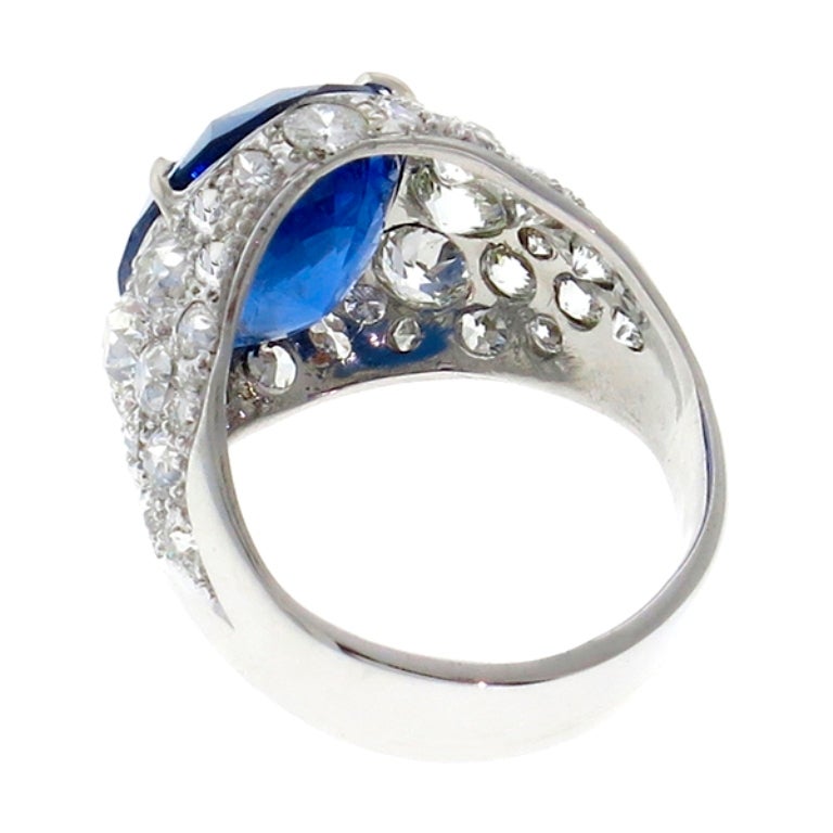 Women's 15.76 Carat Sapphire Diamond Gold Cocktail Ring For Sale