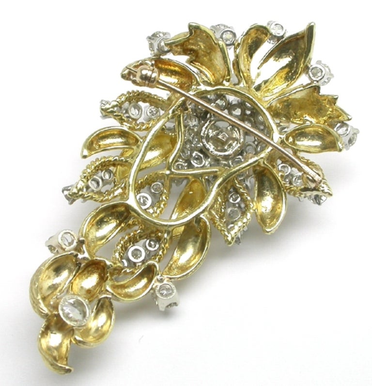 1960s Diamond Gold Pin In New Condition For Sale In New York, NY