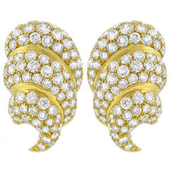 Goldohrclips mit großen Diamanten