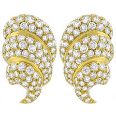 Grandes clips d'oreilles en or et diamants