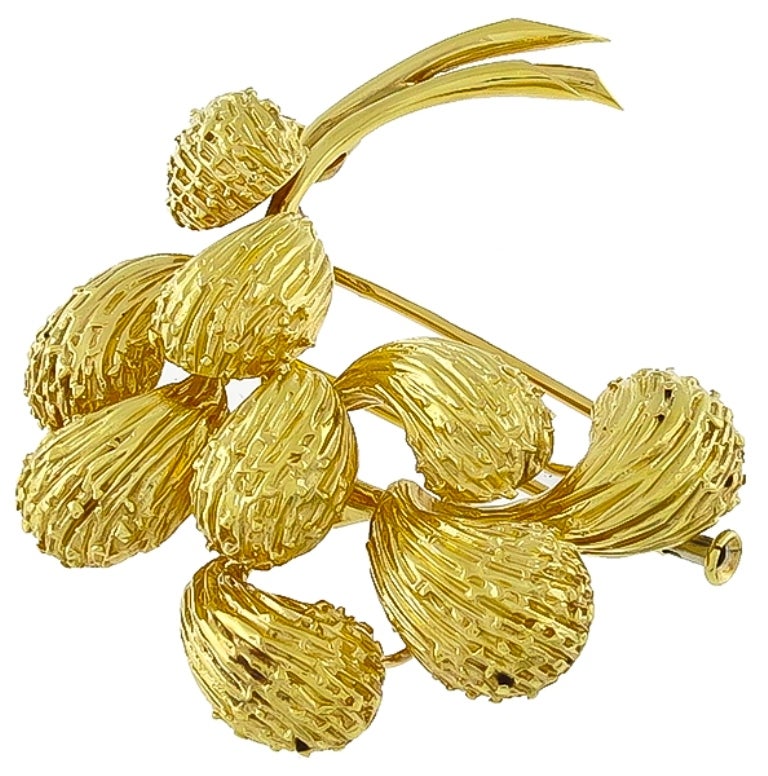 Women's Cartier Gold Floral Pin