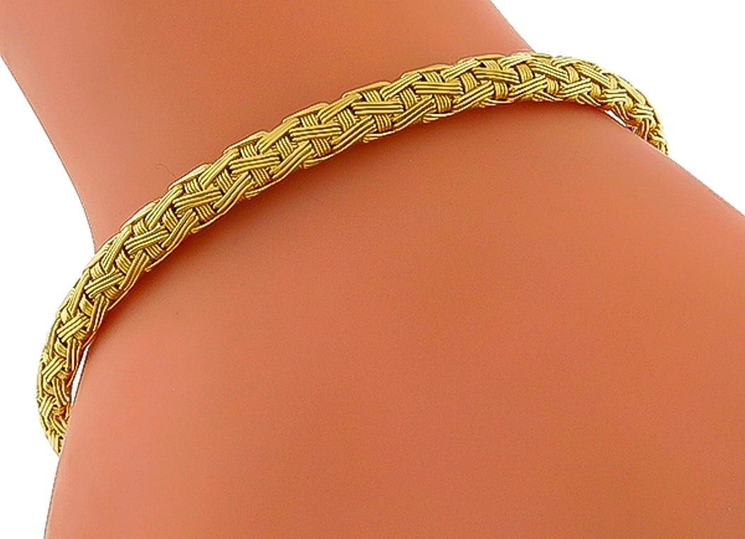 Roberto Coin Yellow Gold Woven Bracelet In Excellent Condition In New York, NY