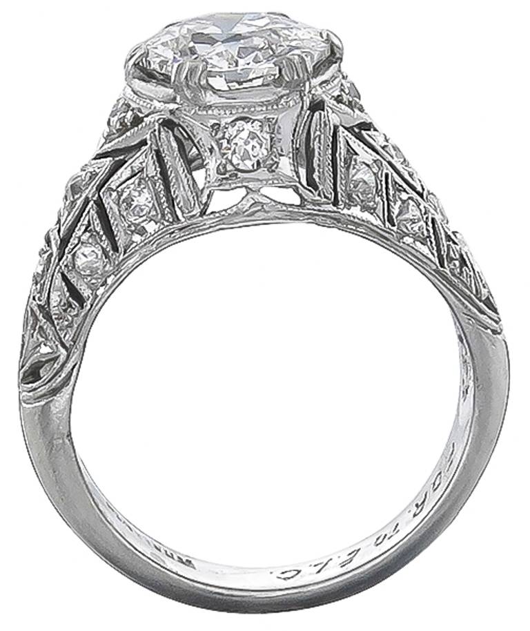 Art Deco GIA Certified Diamond Platinum Ring In Excellent Condition In New York, NY