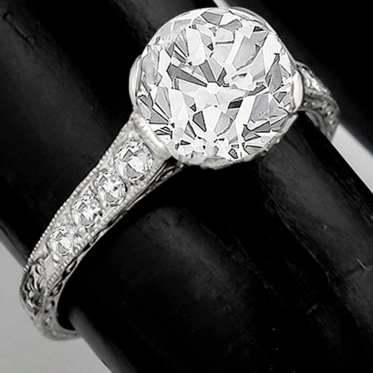 Art Deco 1.54 Carat Diamond Platinum Ring