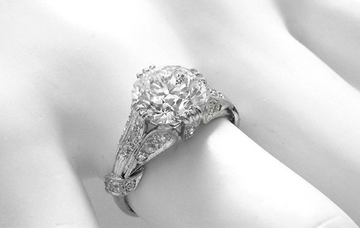 Art déco Bague en platine avec diamant certifié GIA de 3,01 carats en vente