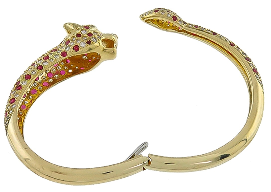 Ruby Diamond Gold Panther Bangle In Excellent Condition In New York, NY