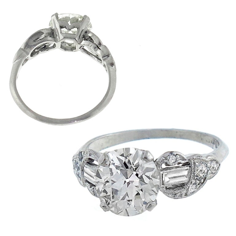 Art Deco Antique 1.79 Carat Diamond Engagement Ring