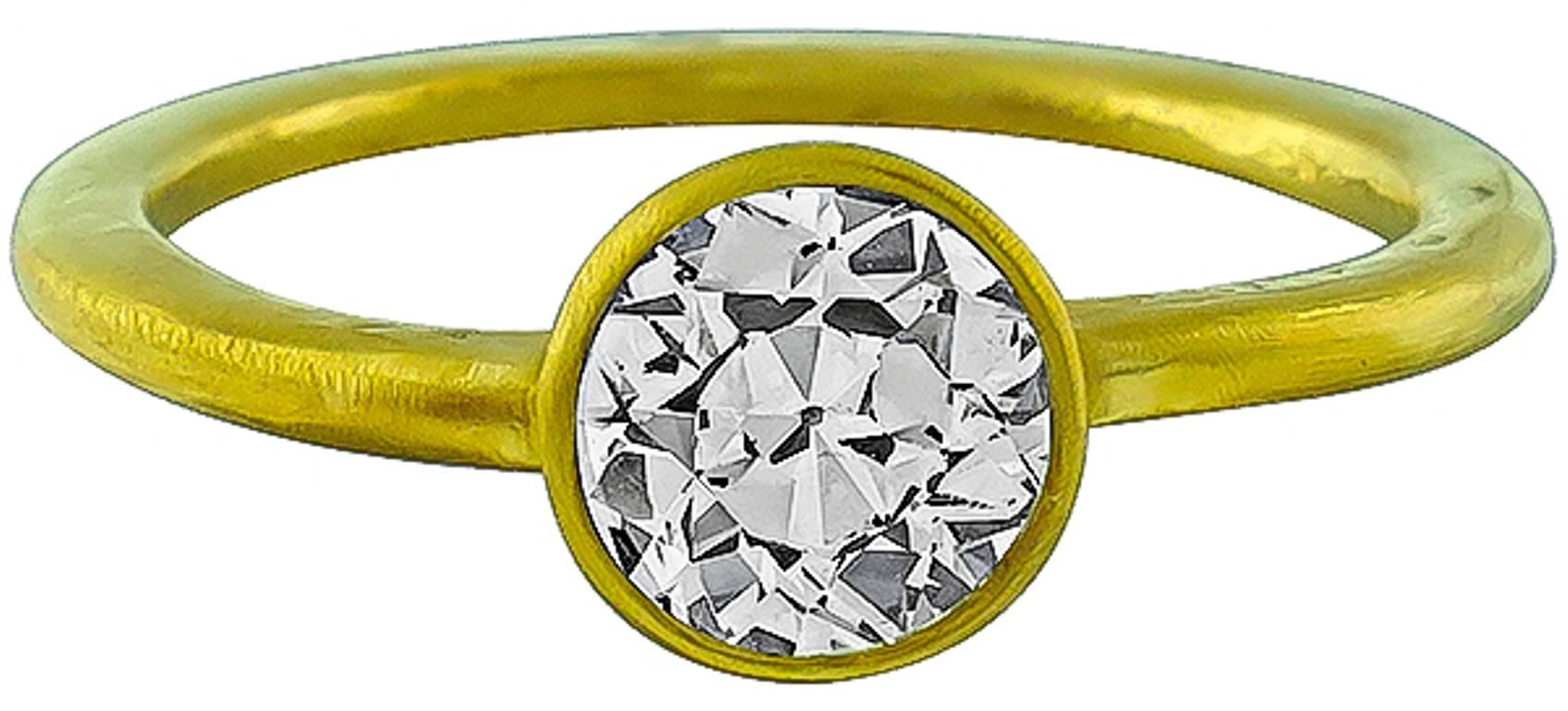 Bague de fiançailles solitaire en or avec diamants de 0,66 carat Pour femmes en vente