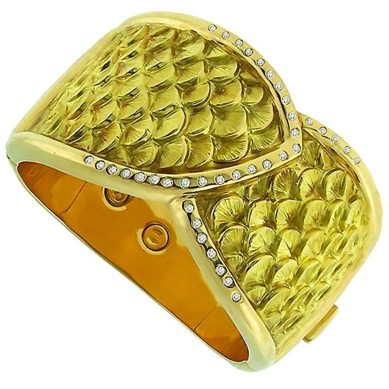 Elegant Diamond Gold Scale Design Bangle Bracelet For Sale at 1stDibs