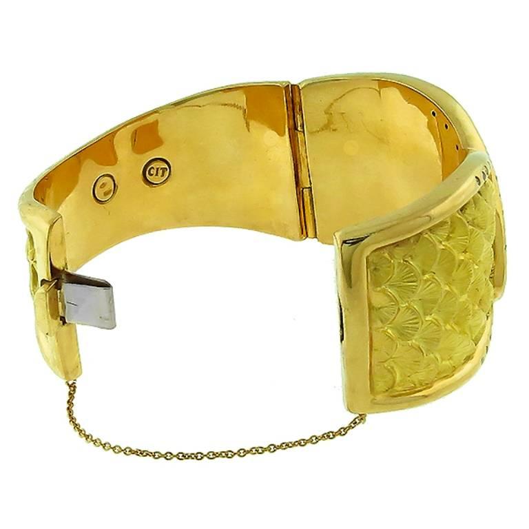 Women's Elegant Diamond Gold Scale Design Bangle Bracelet