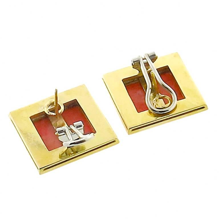 Elegant 1970s Square Cut Coral Gold Earrings In New Condition In New York, NY