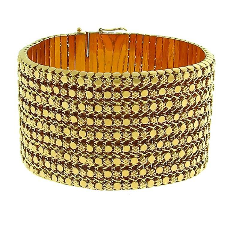 Women's 1940s Wide Retro Gold Bracelet