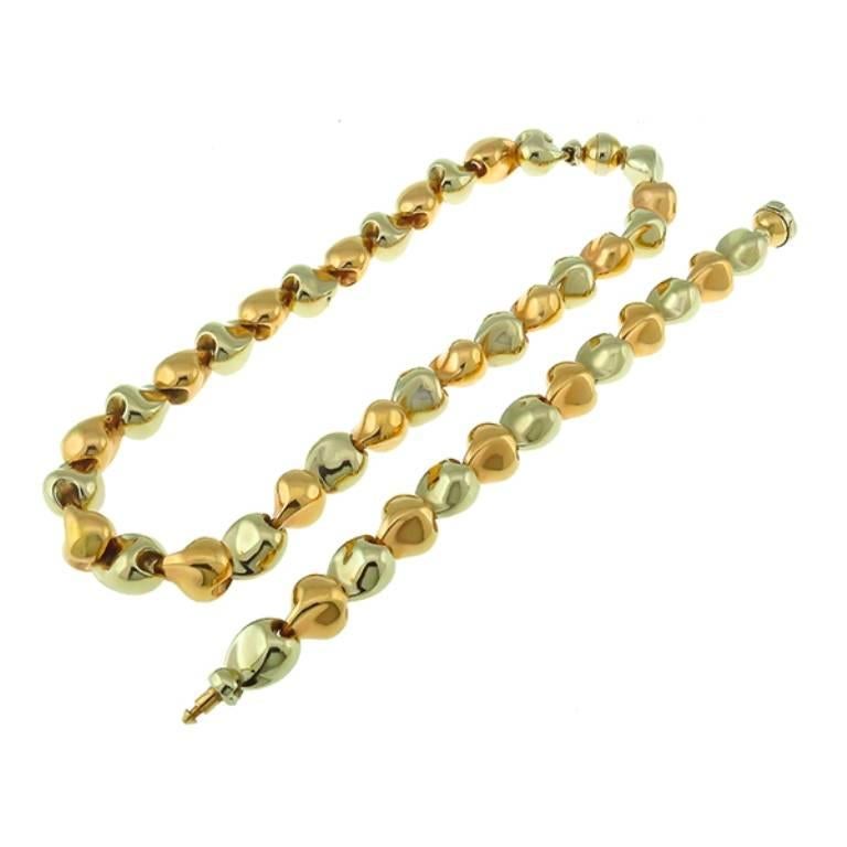 Stunning Two Color Gold Nugget Bracelet and Necklace Set In New Condition In New York, NY