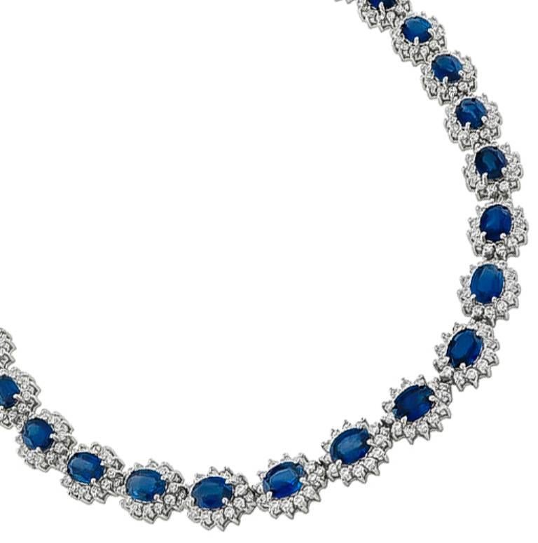 Stunning Sapphire Diamond Gold Cluster Necklace In New Condition In New York, NY