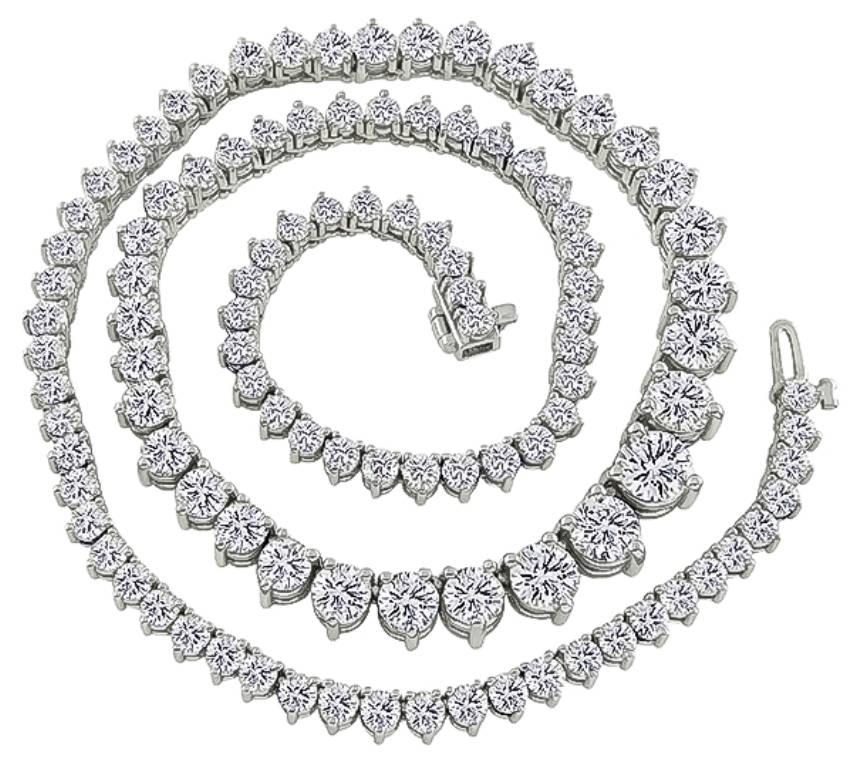 Stunning 26.10 Carats Diamond Gold Riviere Tennis Necklace  In Excellent Condition In New York, NY