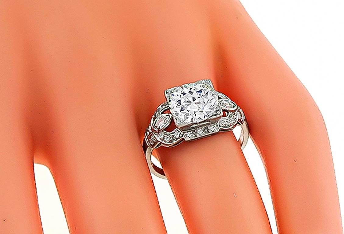 Taille vieille Europe Bague de fiançailles en platine avec diamants de 2,24 carats certifiés GIA en vente